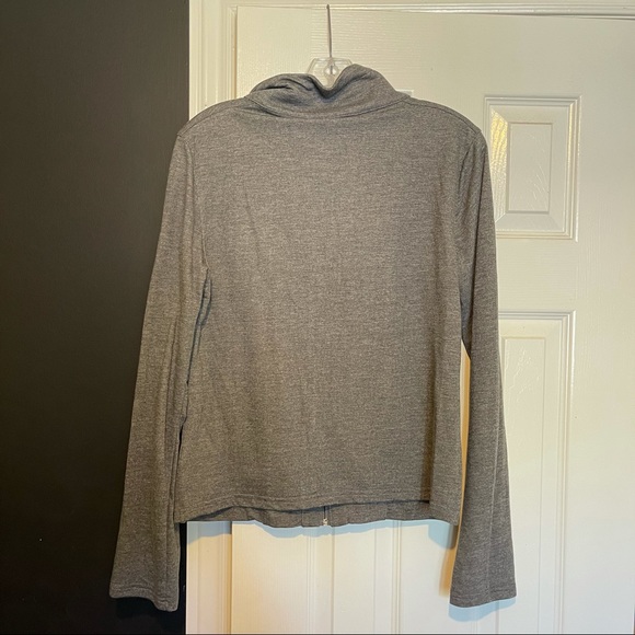 Long Sleeve Light Weight by Annabelle - Picture 4 of 4